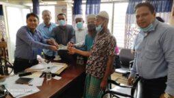 দৌলতখানে সড়ক দুর্ঘটনায় নিহতের পরিবারকে আর্থিক সহায়তা প্রদান