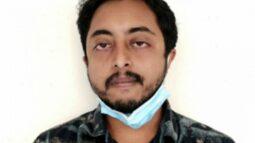 শিক্ষকের কাছে চাঁদা না পেয়ে মারধর ও ছিনতাই, ছাত্রলীগ নেতা গ্রেফতার