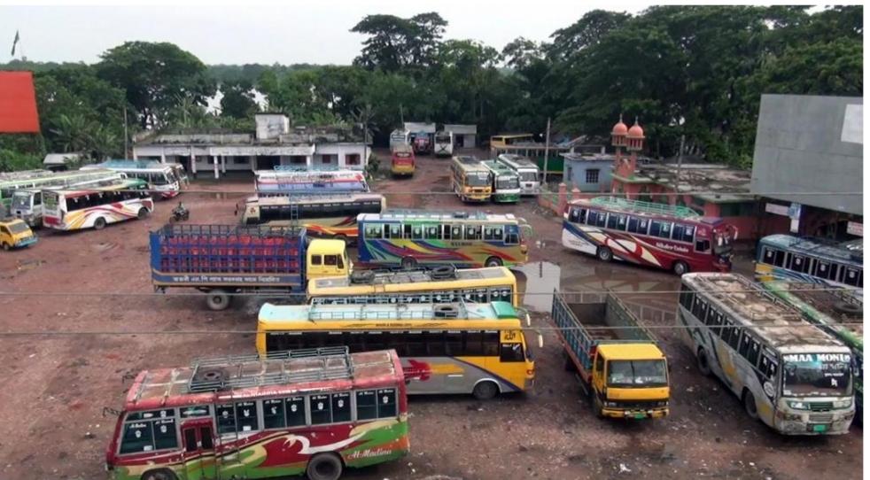 যুবলীগ নেতার উপর হামলা/ উত্তাল বরগুনা/ বাস চলাচল বন্ধ
