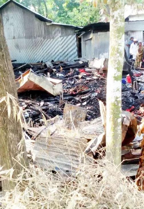বরিশালের লামচরীতে ভয়াবহ অগ্নিকান্ডে ৮ বছরের শিশুর মৃত্যু