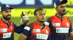 ৫ বলে ৪ উইকেট নিয়ে বরিশালের রাব্বির হ্যাটট্রিক