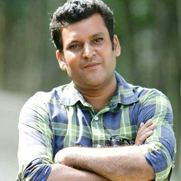 চলে গেলেন মিডিয়াঙ্গনের পরিচিত মুখ মুরাদ হোসেন