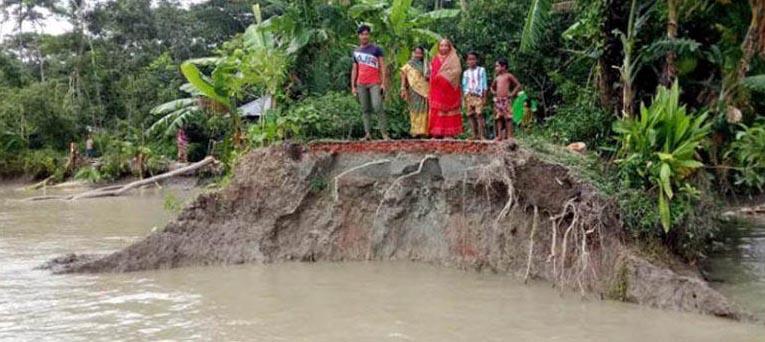 বানারীপাড়ায় সন্ধ্যা নদীতে ডুবে যাওয়া শিশুর সন্ধান মেলেনি