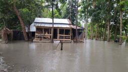 বরগুনায় পানিবন্দি লক্ষাধিক পরিবার
