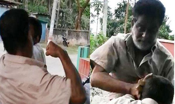বরগুনায় ঘুষখোর প্রকৌশলীকে প্রকাশ্যে পেটালো ঠিকাদার