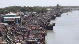 ঘুর্নিঝড় যশ/ পায়রা বন্দরে দূরবর্তী ১ নম্বর সতর্ক সংকেত