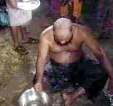 পটুয়াখালীতে চোখে মরিচের গুঁড়া ছিটিয়ে ব্যবসায়ীর ৩ লাখ টাকা ছিনতাই