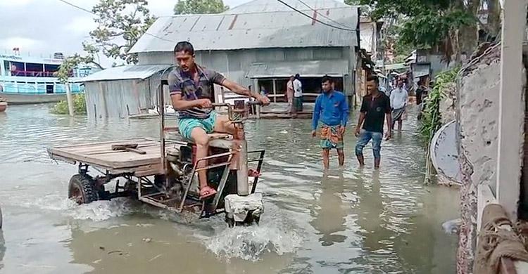 জলোচ্ছ্বাসে বরিশাল বিভাগের ১৬ উপজেলাসহ ২৭ উপজেলা ক্ষতিগ্রস্ত