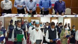 বরিশালে নির্বাচিত ইউপি চেয়ারম্যানদের শপথ গ্রহণ