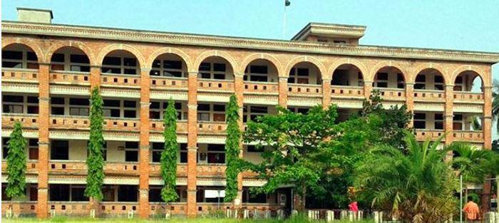 বরিশাল সাইবার ট্রাইব্যুনালে প্রথম মামলা