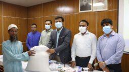 ৩৩৩ তে ফোন করা ১০০০ পরিবারের মাঝে  প্রধানমন্ত্রীর শুভেচ্ছা সামগ্রী বিতরণ