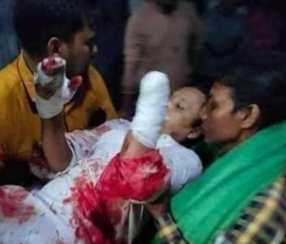 এশার আজা‌নের সময় বাবুগঞ্জে ইমামের হাতের কব্জি কর্তন/  যুবক গ্রেফতার