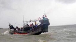বরগুনায় মুক্তিপণে ছাড়া পেলেন ২২ জেলে