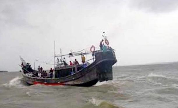 বরগুনায় মুক্তিপণে ছাড়া পেলেন ২২ জেলে