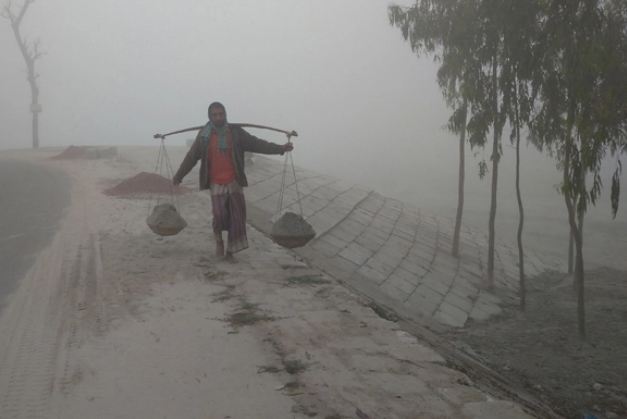 বরিশালে বইছে মৃদু শৈত্যপ্রবাহ