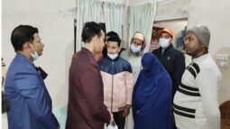পটুয়াখালীতে নিহত সেনা সদস্যের বাড়িতে ডিআইজি