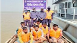 মুক্তিপণ দিয়ে বেঁচে ফিরলেন সাত জেলে