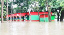 পানিবন্দি সরকারি প্রাথমিকে পাঠদান স্থগিত রাখার নির্দেশ