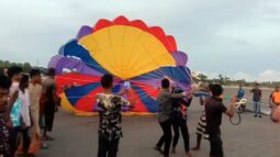 কুয়াকাটার আকাশে উড়বে প্যারাসুট ।। বিনোদনে যোগ হচ্ছে নতুন মাত্রা