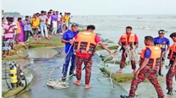কুয়াকাটা সৈকতে বিপজ্জনক গর্ত, ১ মাসে তিন পর্যটকের মৃত্যু