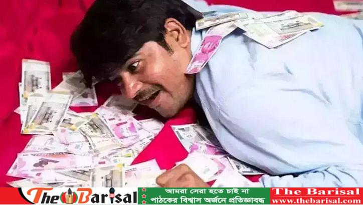 দোকানে শেষ দুটি লটারির টিকিট কিনেই বাজিমাত