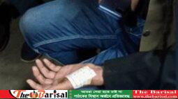 বরিশালে আসামি ধর‌তে গি‌য়ে হামলায় সিআইডির ২ সদস্য আহত