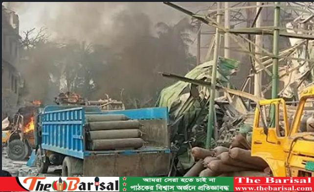 সীতাকুণ্ডে অক্সিজেন প্ল্যান্টে ভয়াবহ বিস্ফোরণ, নিহত ৫